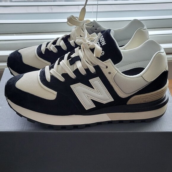 New Balance 574 Legacy Black/Angora 574LGRA - Picture 1 of 8